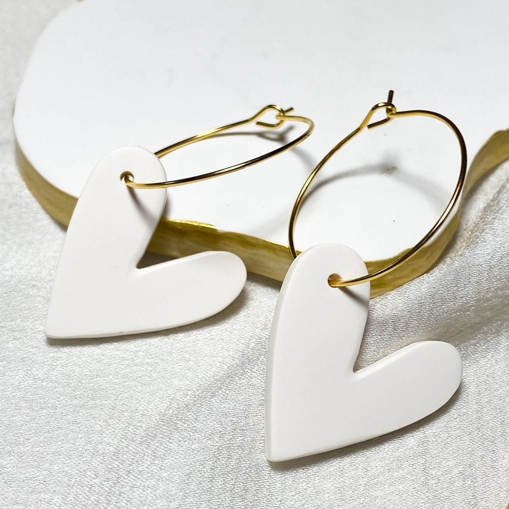 WHITE Freestyle Heart Earrings